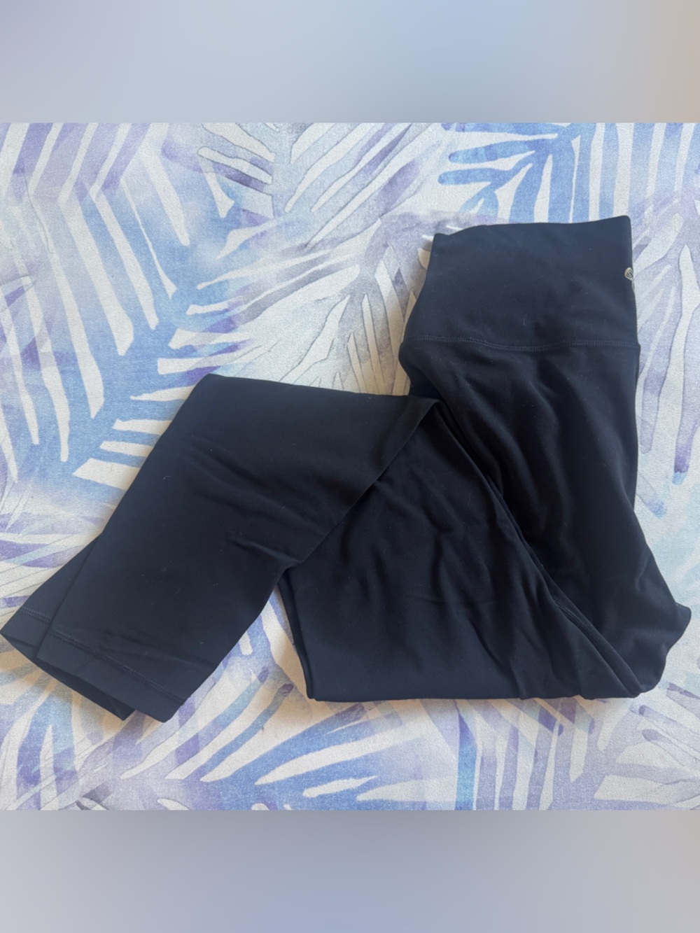 Aritzia Golden Butter Crossover Hi-Rise leggings, 8, black, 26”